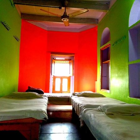 Yogi Lodge Varanasi Eksteriør bilde