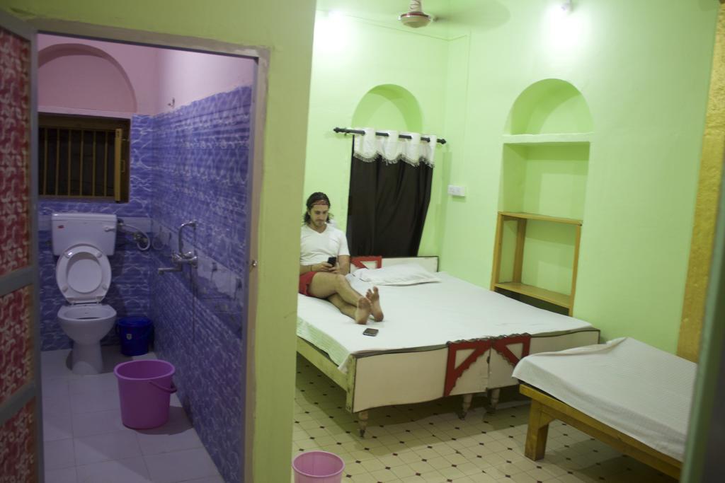 Yogi Lodge Varanasi Eksteriør bilde