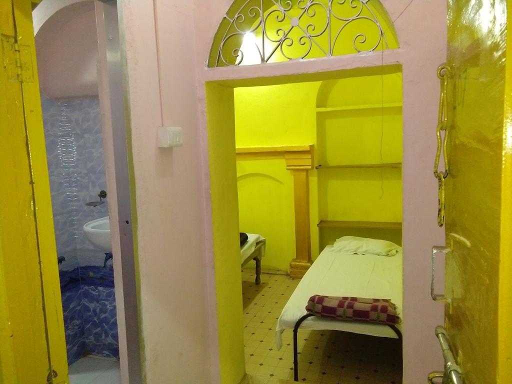 Yogi Lodge Varanasi Eksteriør bilde